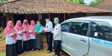 Ramadhan Indah Penuh Berkah, Berbagi Zakat Fitrah