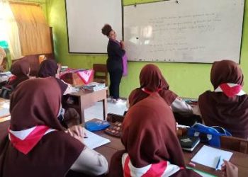 Undang Native Speaker dari Madagaskar, Siswa MTsN 4 Sragen Yakin Bisa Lebih Lancar Berbahasa Inggris