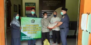 Tim Posko Siaga Covid-19 Kankemenag Sragen Salurkan 51 Paket Bantuan