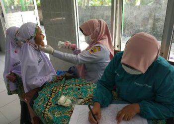 Kerjasama dengan Puskesmas, MIT Amanah Ngrampal Periksa Kesehatan Siswa