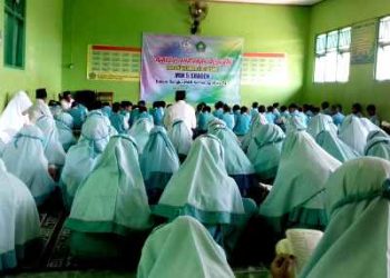 Tadarrus Khataman Al Quran Guru, Karyawan dan Siswa MIN 5 Sragen