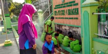 MTsN 4 Sragen Semarakkan World Cleanup Day
