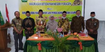 Direktur KSKK Madrasah Puji Kerja Keras Guru MI Yang Membuat Madrasah Semakin Unggul