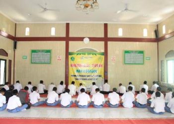 Semarakkan Hari Santri Nasional, MAN 2 Sragen Mengadakan Khataman Al Quran Empat Kali