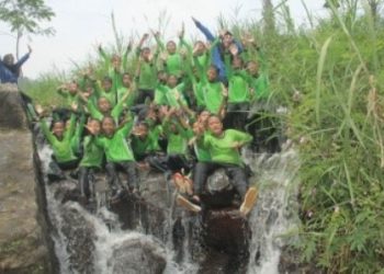 Pembelajaran Ceria, MIN 2 Sragen Adakan Outbond