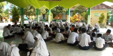 15 Kali Khatam Quran Meriahkan Puncak HAB Kemenag RI ke 74 di MTsN 1 Sragen