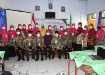 Pelatihan Program PKB Bidang Sains Di MIN 7 Sragen Berjalan Lancar