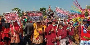 Usung Budaya Lokal Sebagai Tema Karnafal, MTsN 3 Sragen Juara 1 di Sumberlawang