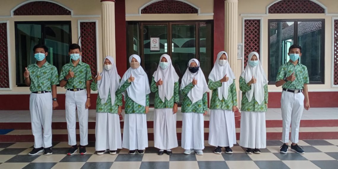 Siswa MAN 2 Sragen Raih 3 Medali Tingkat Nasional di Newbioo 2 2021 (News Biology Olympiad)