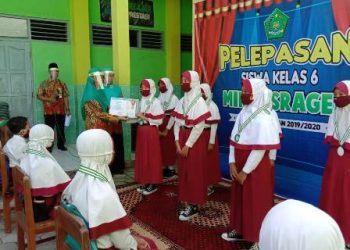 Gunakan Protokol Kesehatan, MIN 4 Sragen Lepas Kelulusan Siswa Kelas VI