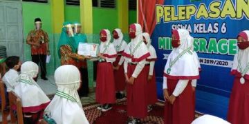 Gunakan Protokol Kesehatan, MIN 4 Sragen Lepas Kelulusan Siswa Kelas VI