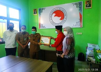 FKUB Kab Sragen terima Sertifikat Harmony Award tahun 2021