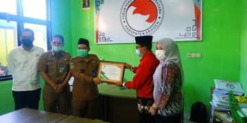 FKUB Kab Sragen terima Sertifikat Harmony Award tahun 2021
