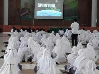 Siapkan Mental Siswa Kelas XII, MAN 1 Sragen  Gelar Spiritual Building and Training