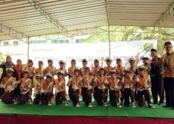 MIN Patihan Wajibkan Baca Buku Tiap Hari