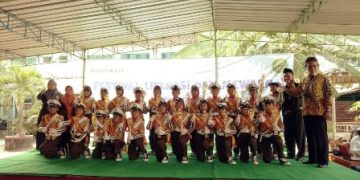 MIN Patihan Wajibkan Baca Buku Tiap Hari