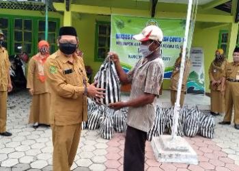 Peduli Dampak Corona, Pokjaluh Sragen Salurkan Bantuan ke Warga di Wilayah Binaannya