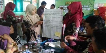 Guru Madrasah Ibtidaiyah Kecamatan Sidoharjo Mengikuti Pelatihan Praktek Mengajar Yang Baik