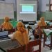 Guru MIN 7 Sragen Semangat Ikuti Bimtek Implementasi Pembelajaran Berdasar Kurikulum Secara Virtual