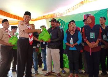 MTsN Plupuh Adakan Kemah Bakti