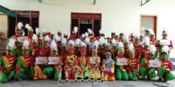 MI Nurul Huda Pendem Juara Umum Lomba Marching Band Se Soloraya