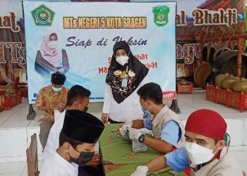 Ciptakan Madrasah Aman dan Nyaman di Tengah Pandemi, MTs Negeri 5 Kota Sragen Tuntaskan Vaksinasi
