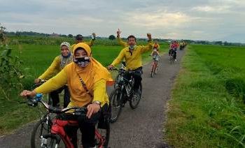 Sambut HAB Kemenag  ke 75, MTsN 7 Sragen Gowes Bareng