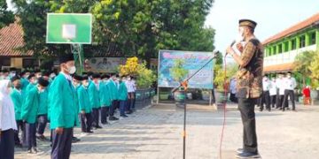 Kunjungi MTsN 2 Sragen, Wakil Bupati Sragen Beri Semangat Siswa Untuk Belajar dengan Patuhi Protokol Kesehatan