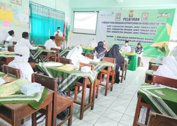 Kakankemenag Kabupaten Sragen Sosialisasi Toleransi dalam Keberagaman di MIN 9 Sragen
