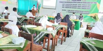 Kakankemenag Kabupaten Sragen Sosialisasi Toleransi dalam Keberagaman di MIN 9 Sragen