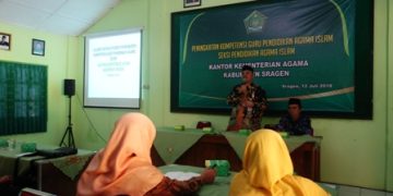 Kewajiban Guru Tidak Hanya Mengajar, Namun Juga Mengajar Moralitas