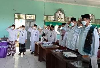 MTsN 3 Sragen Ikuti Upacara Virtual Hari Santri