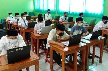 45 Peserta Didik MTsN 7 Sragen Ikuti ANBK