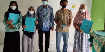 Penyerahan Hadiah Lomba sebagai Penutup Rangkaian Kegiatan Hari Pahlawan MAN 3 Sragen