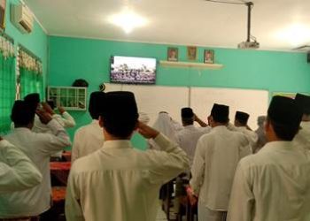 MAN 1 Sragen Ikuti Upacara Hari Santri Secara Virtual