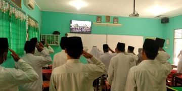 MAN 1 Sragen Ikuti Upacara Hari Santri Secara Virtual