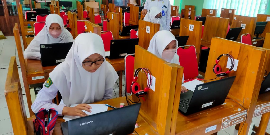 Jelang KSM Tingkat Kab/Kota, MA Negeri 1 Sragen Selenggarakan Simulasi