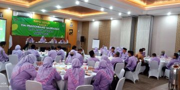 Wujudkan Visi Misi Madrasah yang Berkelas Dunia, Kamad MTsN 5 Sragen adakan Raker EDM dan Paparan Proker