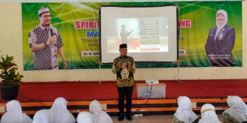 Adakan Kegiatan SBT, MA Negeri 1 Sragen Datangkan Motivator Terkenal Andie Kusuma Brata