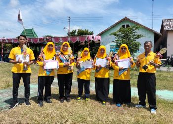 MTsN 3 Sragen Raih 5 Piala Semarak Hari Guru Nasional