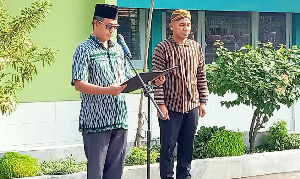 Camat Sumberlawang Menjadi Pembina Upacara HAB Kemenag di Kecamatan Sumberlawang