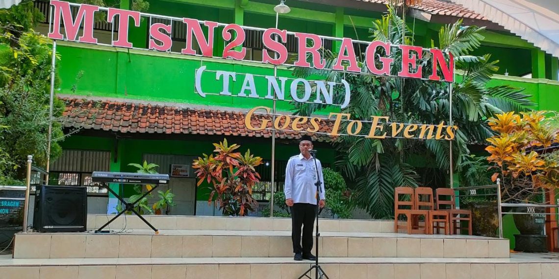 Buka Porseni MTs, Kakankemenag Minta Semua Atlet Berjuang dengan Sportif dan Penuh Semangat