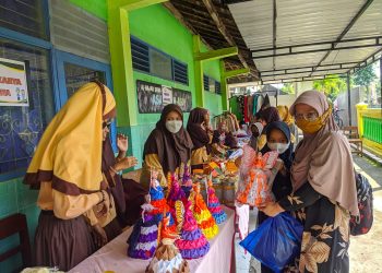 Bazar dan Periksa Mata Gratis Semarakkan Kegiatan Ramadhan MIN 4 Sragen