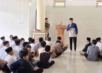 Peringati Nuzulul Quran, MTsN 2 Sragen Hadirkan Imam Muda Masjid Al Falah Sragen