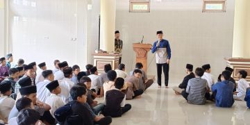 Peringati Nuzulul Quran, MTsN 2 Sragen Hadirkan Imam Muda Masjid Al Falah Sragen