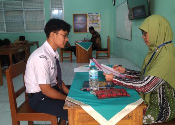 Gali Potensi Persiapan IKM, MAN 2 Sragen Gelar Tes Wawancara Peserta PPDB