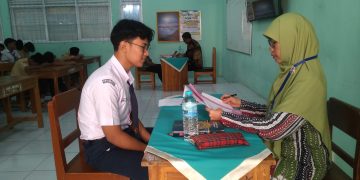 Gali Potensi Persiapan IKM, MAN 2 Sragen Gelar Tes Wawancara Peserta PPDB