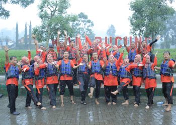 Tingkatkan Soliditas dan Semangat Kerja, MTsN 8 Sragen Gelar Capacity Building untuk Guru dan Pegawai