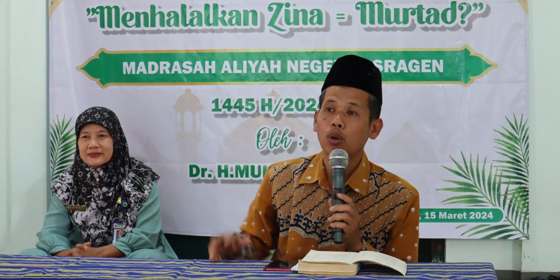 MAN 1 Sragen Adakan Bedah Buku “Menghalalkan Zina = Murtad?”