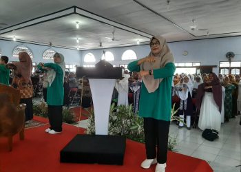 Jemaah Calon Haji Kabupaten Sragen Awali Manasik Haji dengan Senam Haji Indonesia